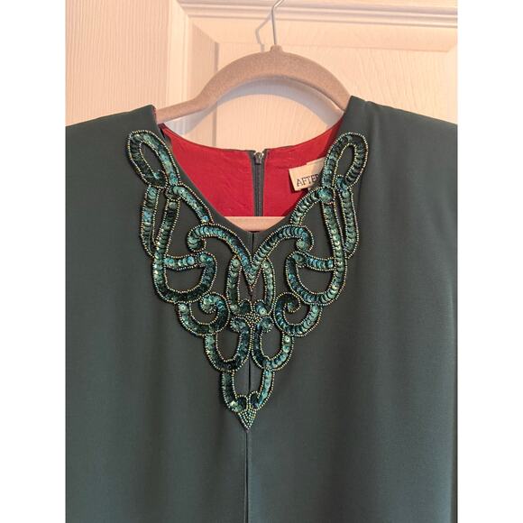 Vintage Women’s After Dark Emerald Green Beaded Tiered Long Sleeve Dress Size 6 - Picture 9 of 9